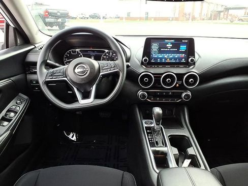 Used 2025 Nissan Sentra SV FWD image 20