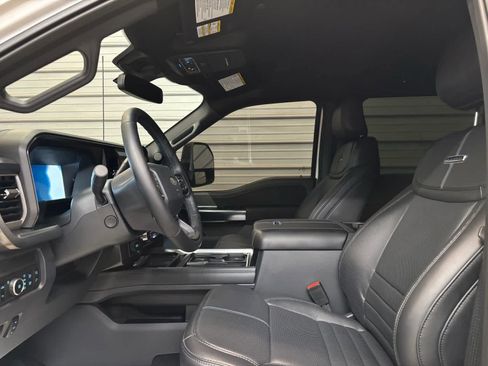 Used 2025 Ford F450 Platinum AWD/4WD image 12