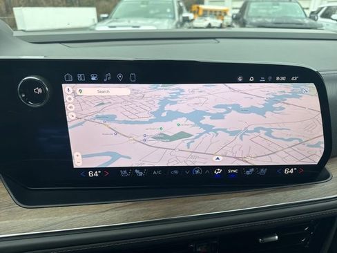 New 2026 Chevrolet Suburban High Country image 7