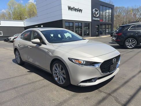 Used 2023 MAZDA MAZDA3 s FWD image 2