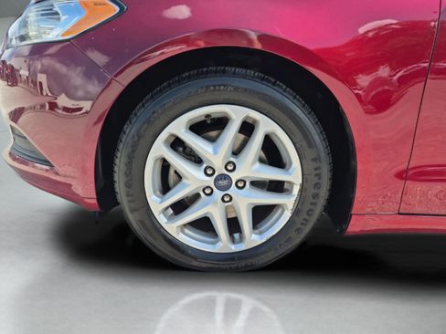 Used 2016 Ford Fusion SE w/ SE Cold Weather Package FWD image 29