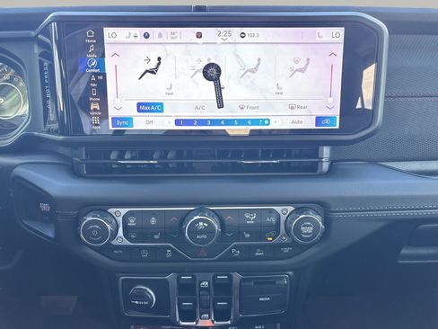 New 2026 Jeep Wrangler Unlimited Rubicon image 19