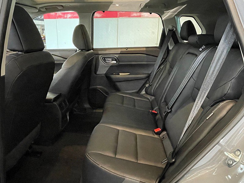 Used 2023 Nissan Rogue SL w/ SL Premium Package AWD/4WD image 25