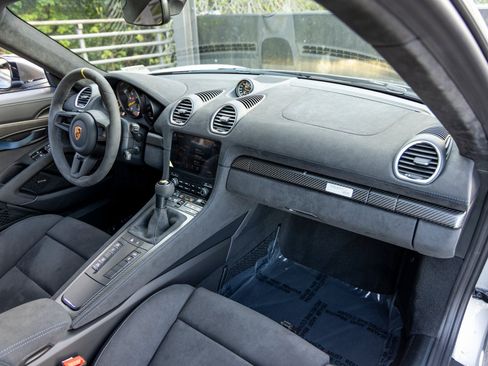 Certified 2025 Porsche 718 Cayman GT4 RS image 50