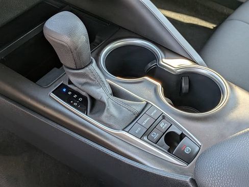 Used 2024 Toyota Camry LE FWD image 11