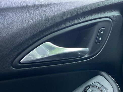 Used 2022 Buick Encore GX Select image 13