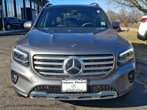 Used 2026 Mercedes-Benz GLB 250 4MATIC image 2