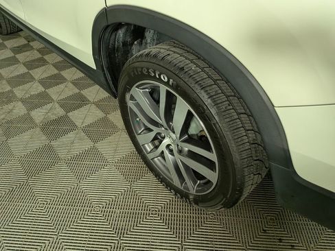 Used 2016 Honda Pilot Elite image 13