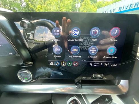Used 2021 Chevrolet Corvette Stingray Premium Cpe w/ Z51 Performance Package RWD image 25