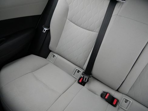 Certified 2024 Toyota Corolla Cross LE image 12