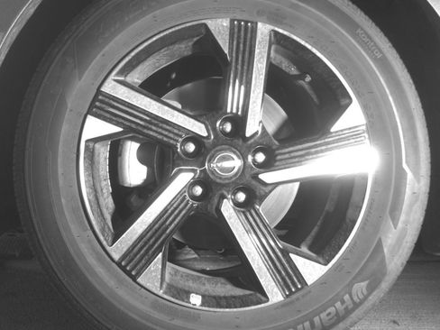 Used 2025 Nissan Sentra SV FWD image 15