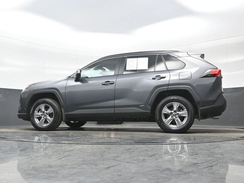 Used 2022 Toyota RAV4 XLE w/ Convenience Package image 31