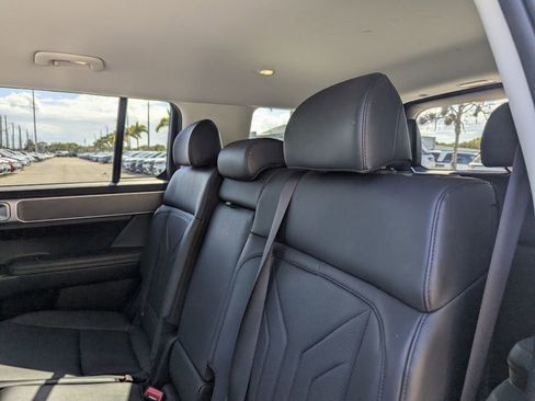 Used 2025 Hyundai Santa Fe SEL image 19