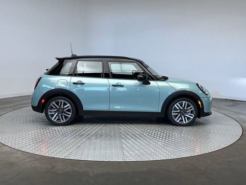 New 2026 MINI Cooper S image 10