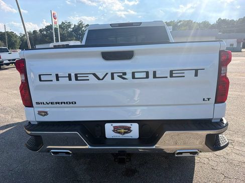 New 2026 Chevrolet Silverado 1500 LT w/ Z71 Off-Road Package AWD/4WD image 6