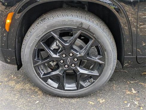 New 2026 Chevrolet Traverse RS w/ LPO, Floor Liner Package image 32