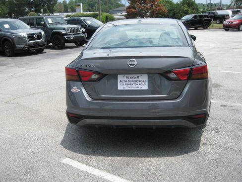 Used 2025 Nissan Altima 2.5 S FWD image 7
