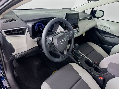 Used 2026 Toyota Corolla LE FWD image 9