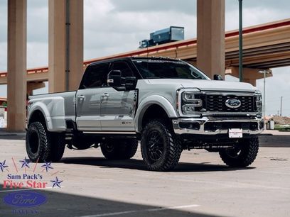 New 2025 Ford F350 Lariat w/ Lariat Ultimate Package