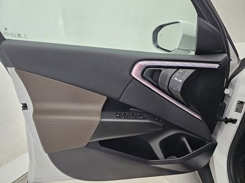 Used 2025 BMW X3 xDrive30i image 9