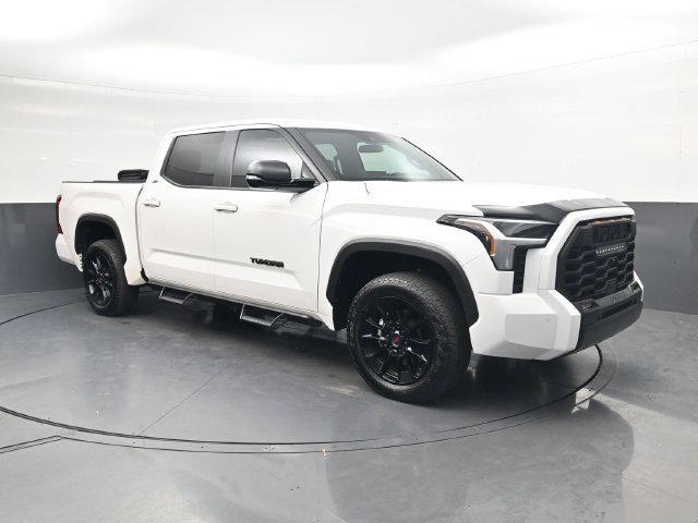Used 2025 Toyota Tundra SR5 w/ SR5 Premium Package AWD/4WD image 2
