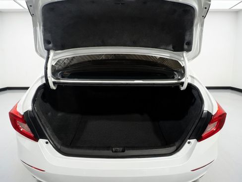 Used 2020 Honda Accord Sport image 16