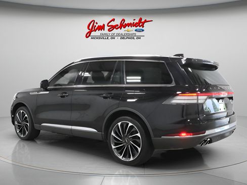 Used 2025 Lincoln Aviator Reserve w/ Equipment Group 201A AWD/4WD image 4