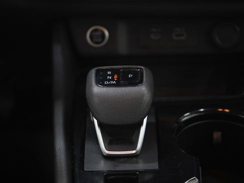 Used 2021 Nissan Rogue SV AWD/4WD image 19