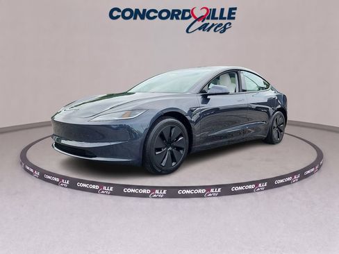 Used 2025 Tesla Model 3 Long Range RWD image 3