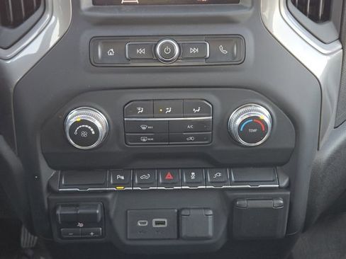 Used 2021 GMC Sierra 2500 4x4 Crew Cab w/ Convenience Package image 20