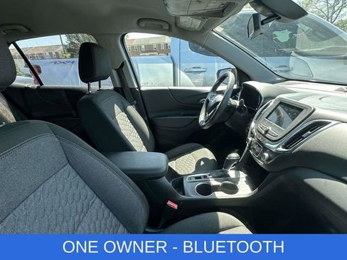 Used 2019 Chevrolet Equinox LT FWD image 2