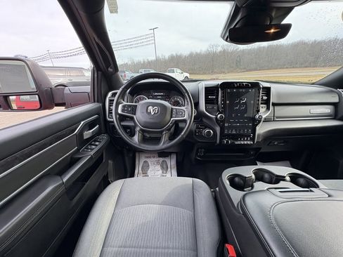 Used 2024 RAM 2500 Big Horn w/ Safety Group image 24