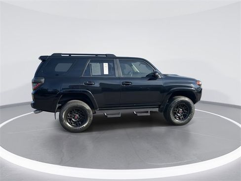 Used 2021 Toyota 4Runner Venture image 2