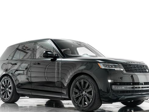 Used 2025 Land Rover Range Rover SE AWD/4WD image 35