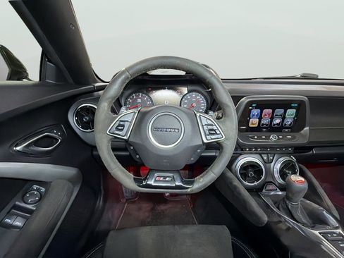 Used 2018 Chevrolet Camaro SS image 16