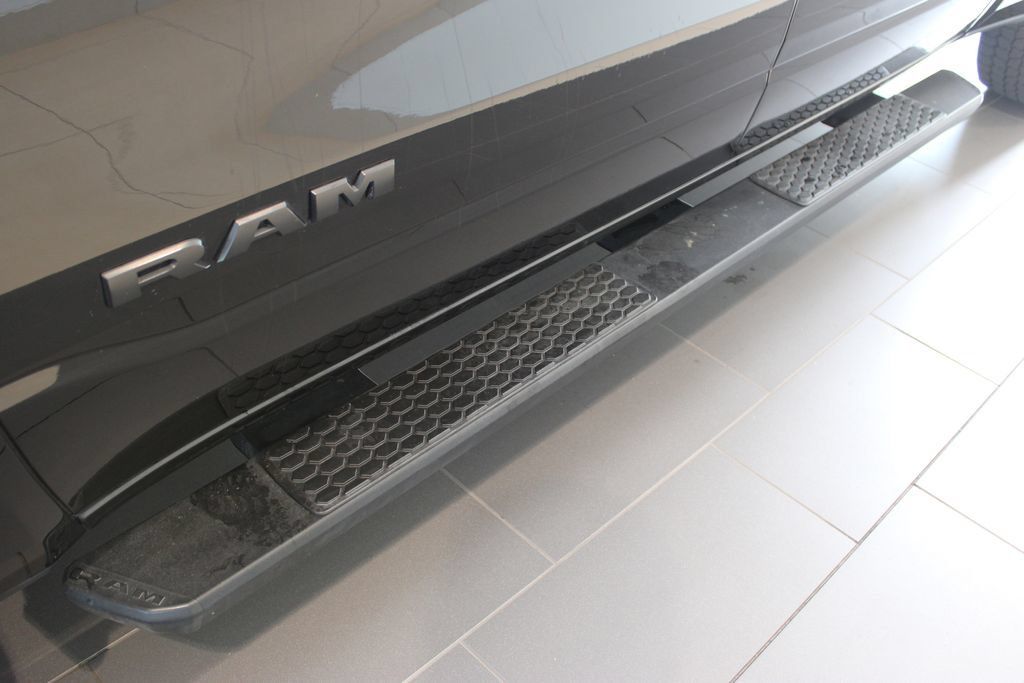 Used 2023 RAM 1500 Big Horn AWD/4WD image 36