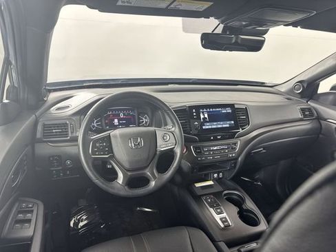 Used 2023 Honda Passport TrailSport image 23