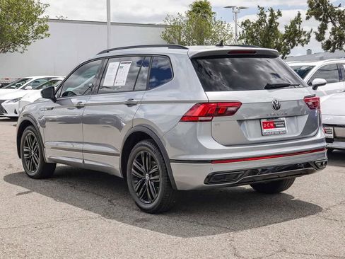 Used 2022 Volkswagen Tiguan SE R-Line FWD image 6