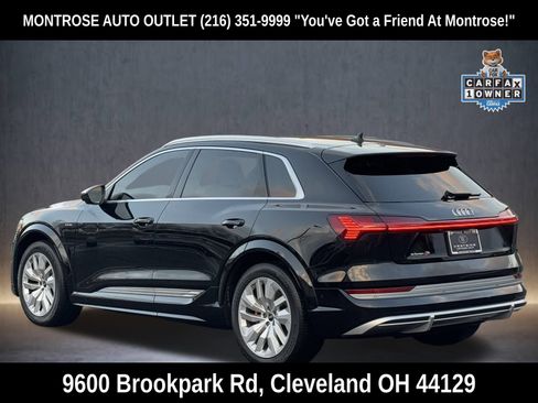 Used 2022 Audi e-tron S Premium Plus image 5