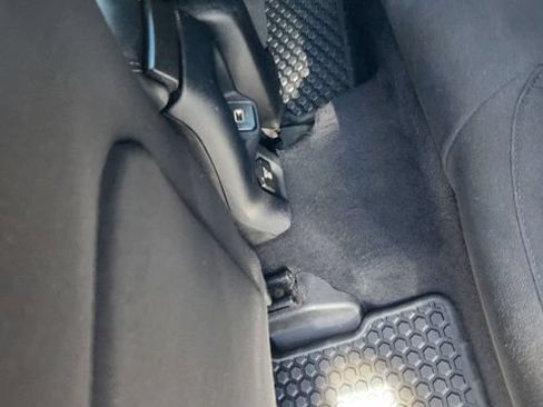 Used 2022 Jeep Renegade Latitude w/ Convenience Group AWD/4WD image 8
