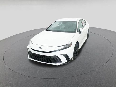 New 2026 Toyota Camry SE image 16