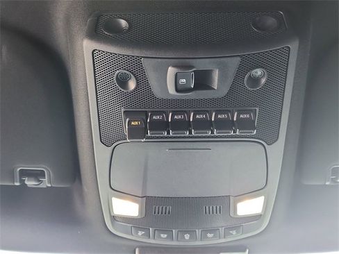 Used 2022 Ford F250 Lariat w/ Lariat Value Package image 31