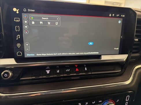 Used 2024 GMC Sierra 2500 SLT image 2