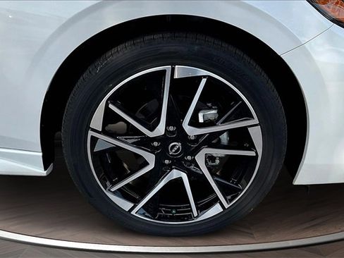 New 2025 Nissan Sentra SR w/ SR Premium Package image 12