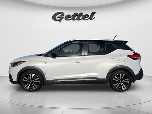Used 2019 Nissan Kicks SR image 9