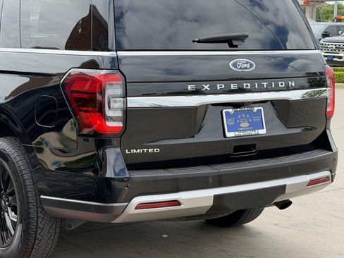 Certified 2022 Ford Expedition Limited AWD/4WD image 7