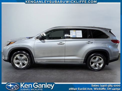 Used 2018 Toyota Highlander Limited image 2
