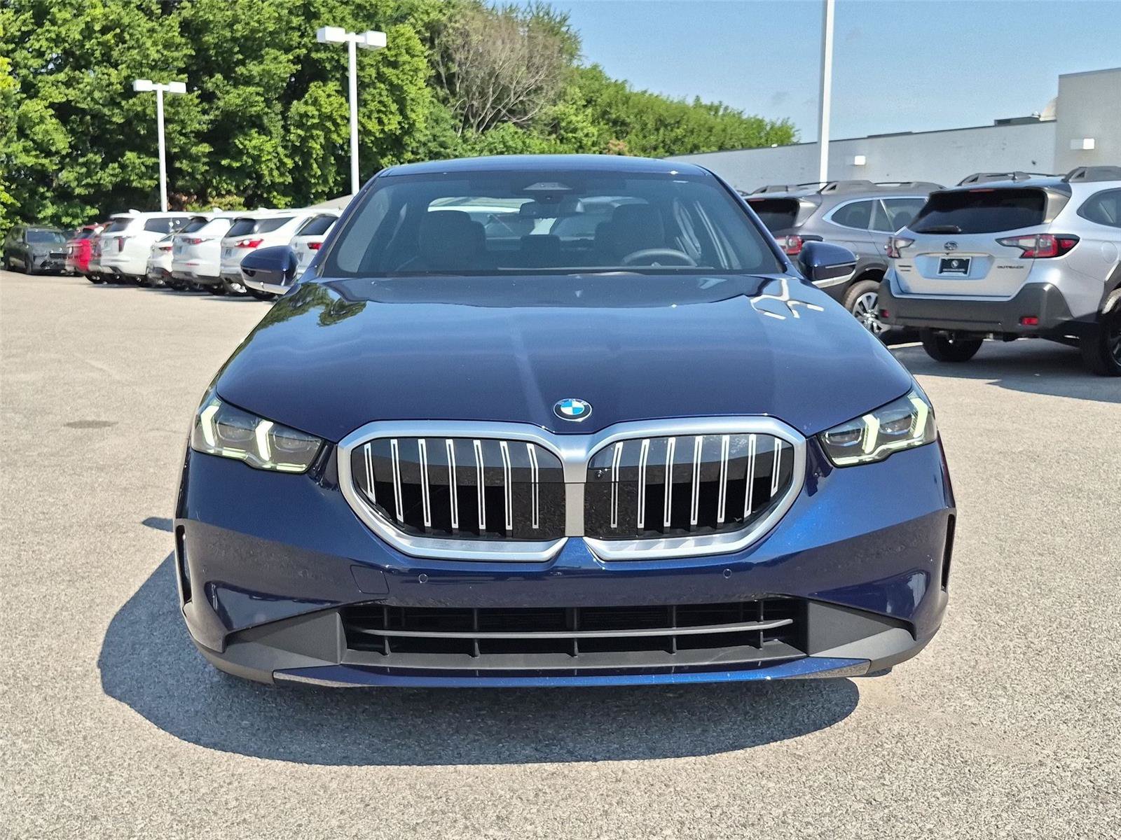 Used 2026 BMW 530i xDrive w/ Premium Package AWD/4WD image 8