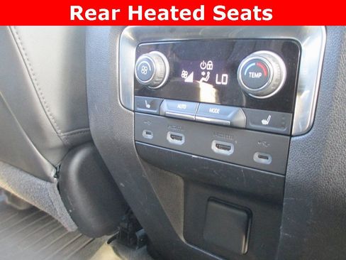 Certified 2021 Chevrolet Tahoe Z71 w/ Luxury Package image 26