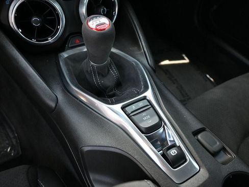 Used 2017 Chevrolet Camaro SS RWD image 16